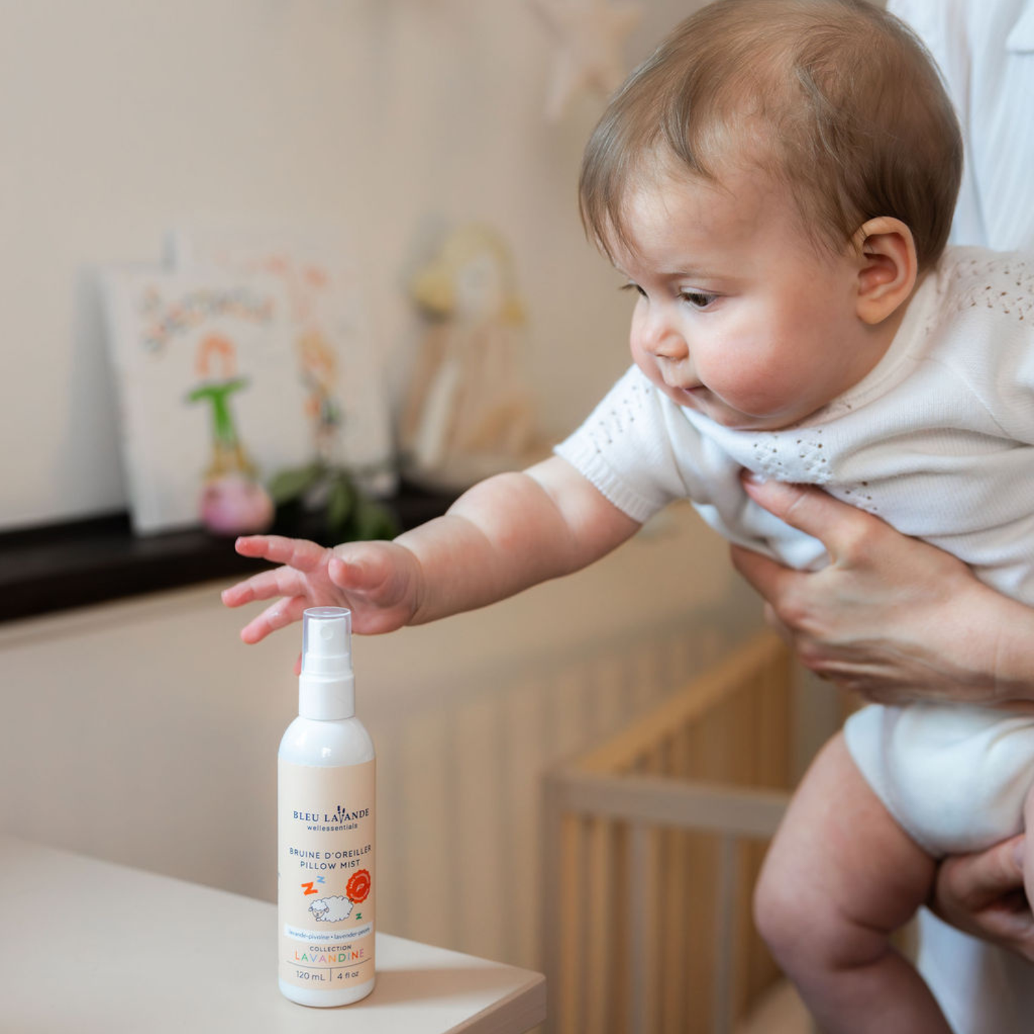 Bruine d'oreiller lavande-pivoine pour bébé