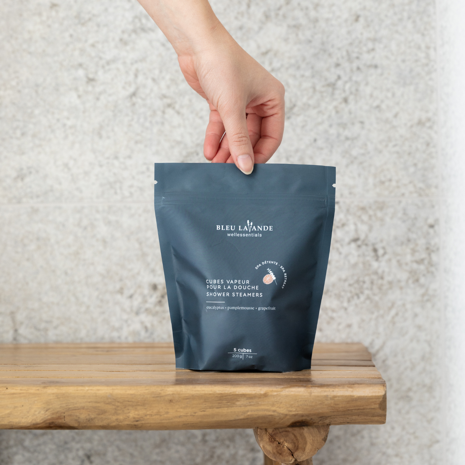 Cubes vapeur pour la douche à la maison aux huiles essentielles de pamplemousse et d'eucalyptus