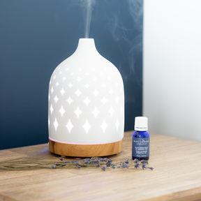 Diffuseur d'huiles essentielles Supernova en diffusion avec l'huile essentielle de lavande fine